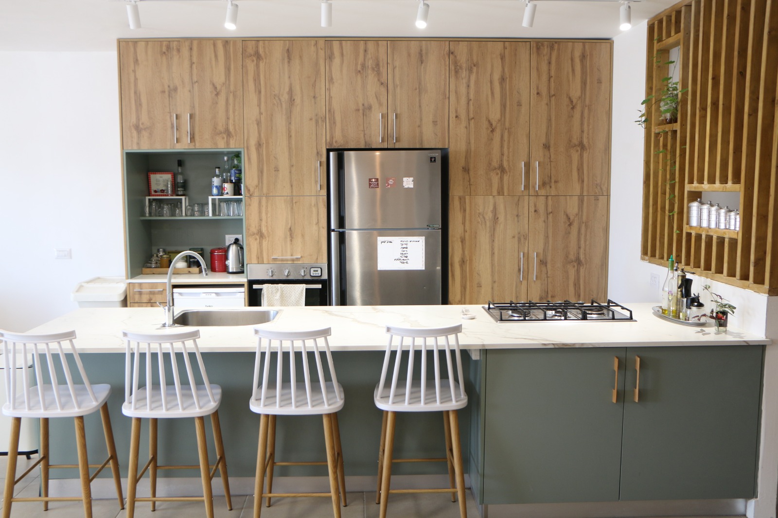 מטבח ופינת אוכל